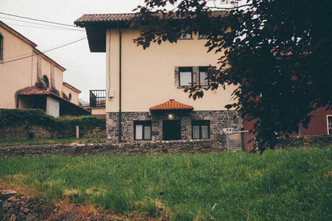 La Casina Appartement Onís Buitenkant foto