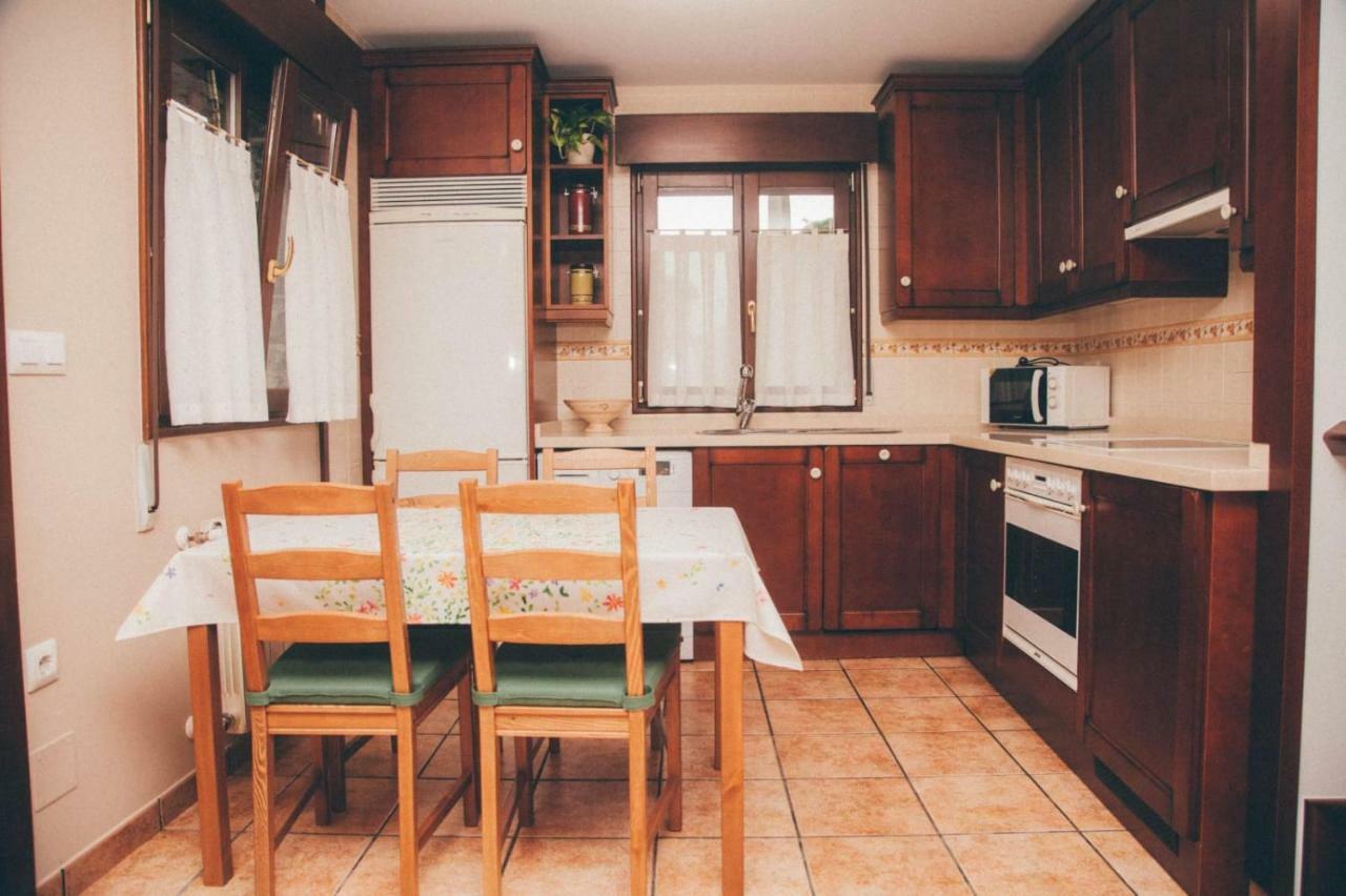 La Casina Appartement Onís Buitenkant foto