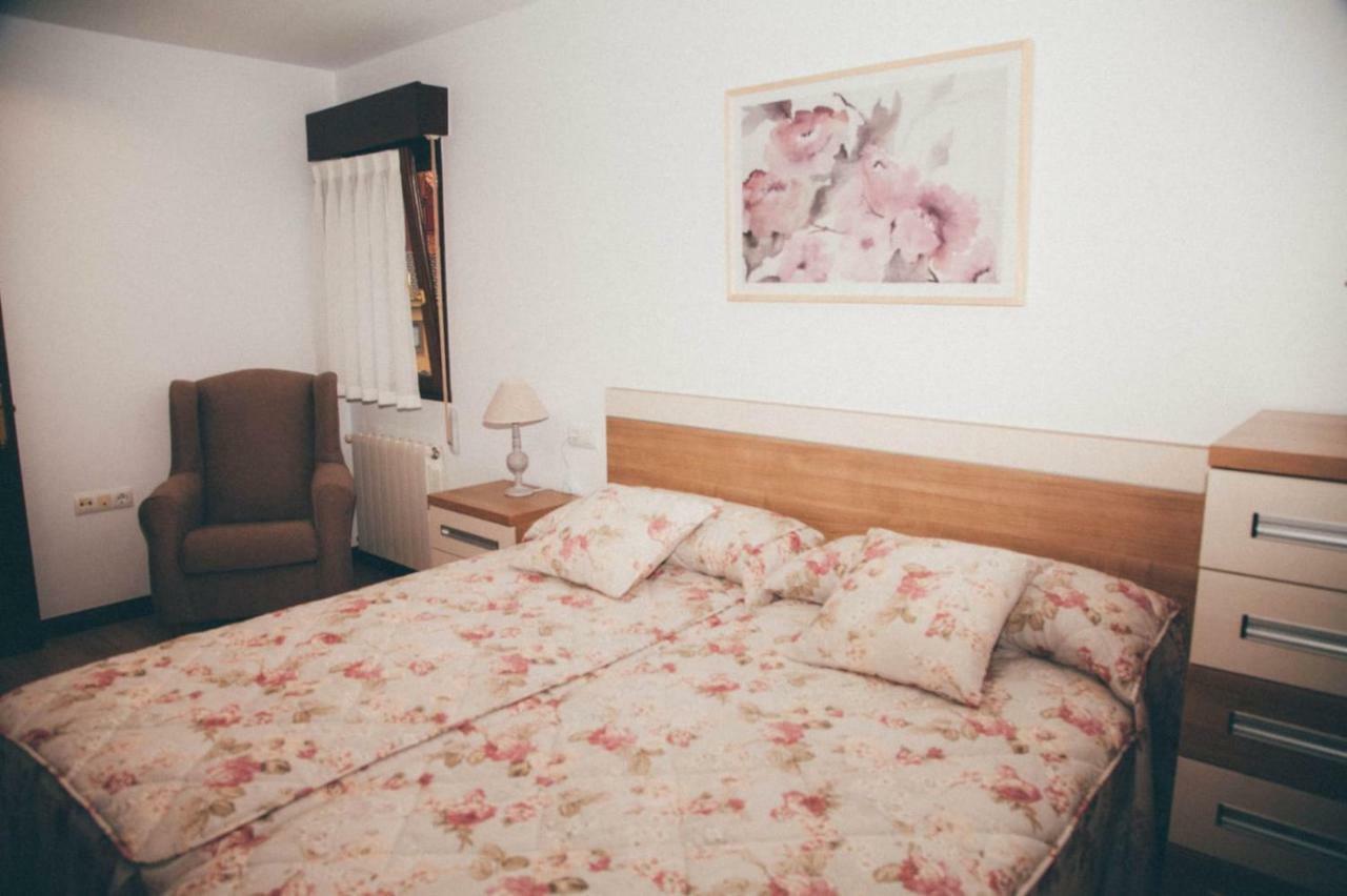 La Casina Appartement Onís Buitenkant foto