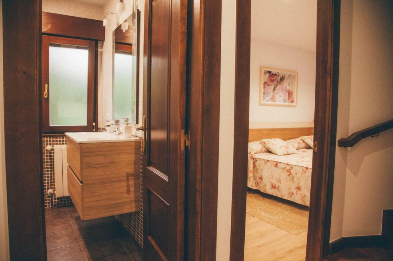 La Casina Appartement Onís Buitenkant foto