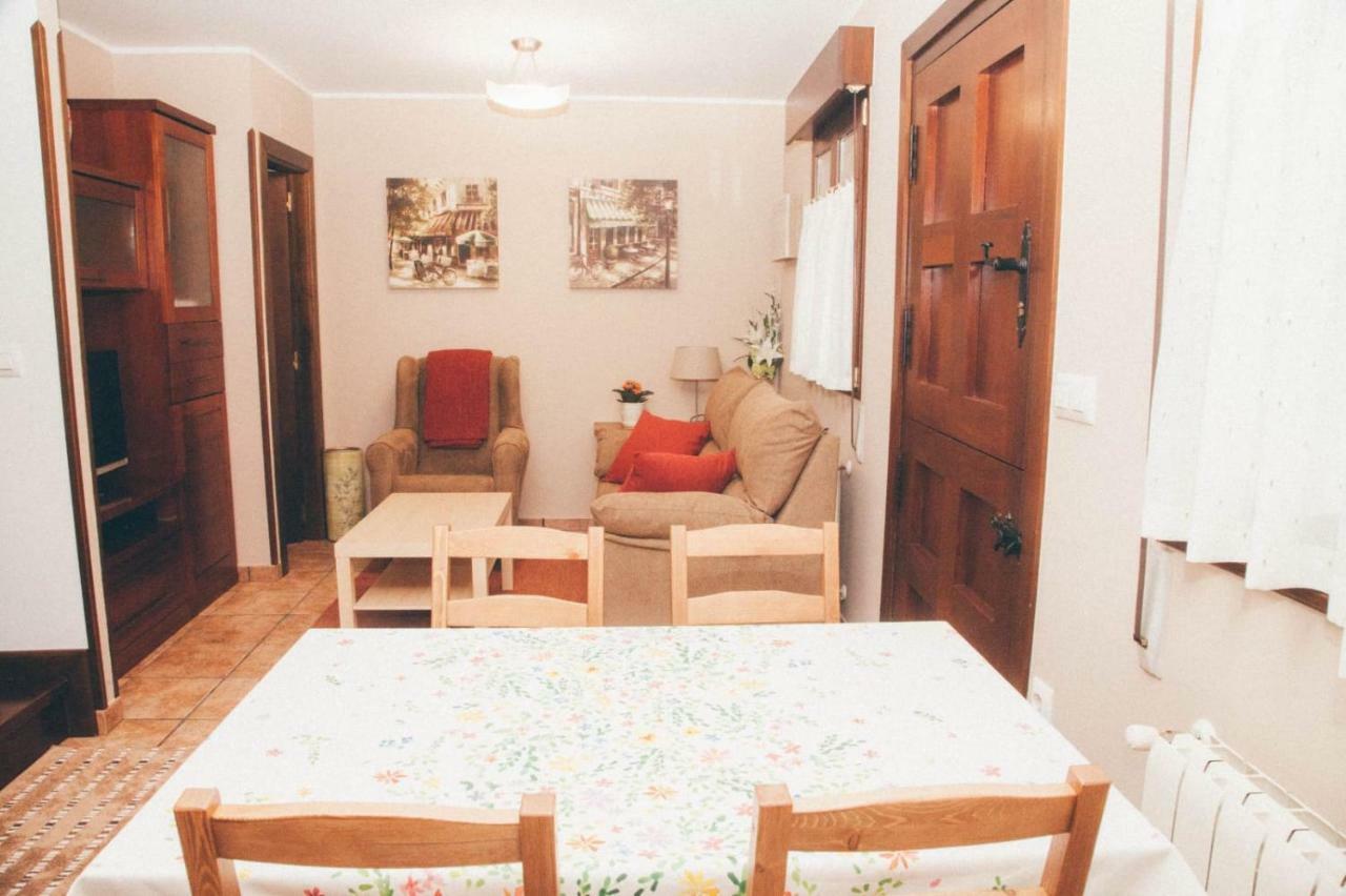 La Casina Appartement Onís Buitenkant foto